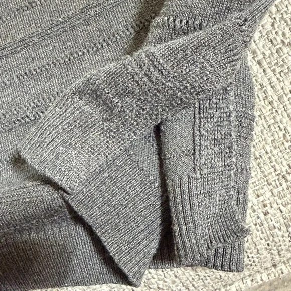 Apt. 9 Charcoal Gray Textured Knit Sweater XL Lightweight Minimalist Workwear - Picture 13 of 15